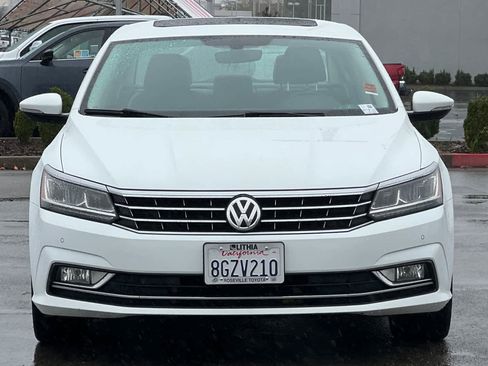 Used 2018 Volkswagen Passat 2.0T SE image 10