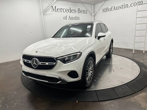 Certified 2025 Mercedes-Benz GLC 300 image 3
