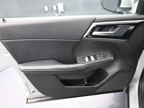 Used 2023 Mitsubishi Outlander SE AWD/4WD image 27