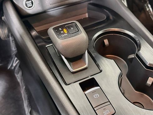 Used 2023 Nissan Rogue SV FWD image 20