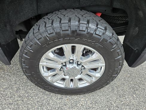 Used 2022 GMC Sierra 2500 Denali w/ Denali Ultimate Package AWD/4WD image 14