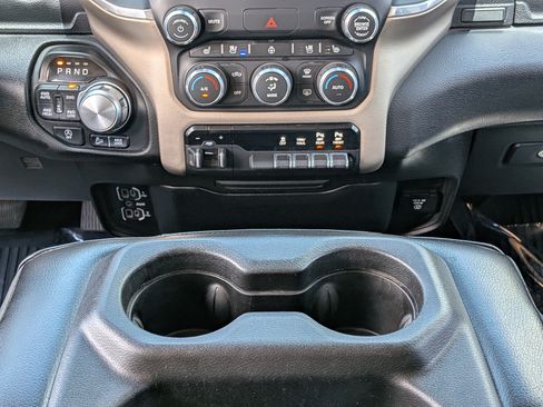 Used 2019 RAM 1500 Laramie w/ Off Road Group AWD/4WD image 19