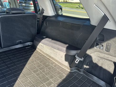 Used 2015 Mercedes-Benz GL 450 4MATIC image 32