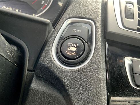 Used 2017 BMW 230i Convertible image 33