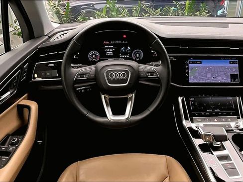 Certified 2023 Audi Q7 2.0T Premium w/ Convenience Package AWD/4WD image 6