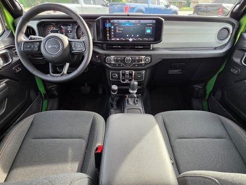 Used 2026 Jeep Wrangler Unlimited Sport AWD/4WD image 31