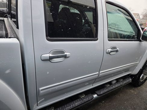 Used 2011 Chevrolet Colorado LT image 10