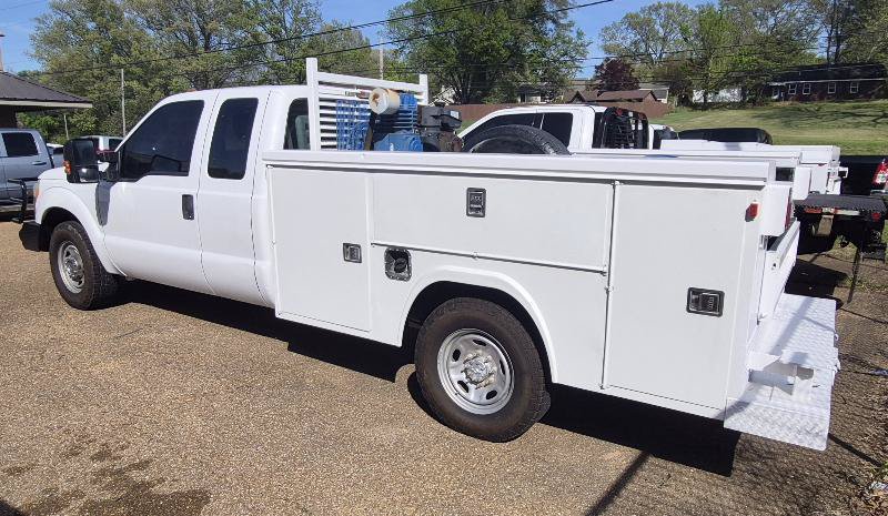 Used 2015 Ford F350 XL w/ Power Equipment Group RWD image 4
