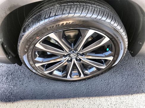 Used 2025 MAZDA CX-50 AWD 2.5 Turbo w/ Premium Pkg image 10