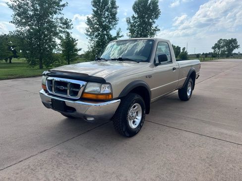 Used 2000 Ford Ranger XLT AWD/4WD image 4
