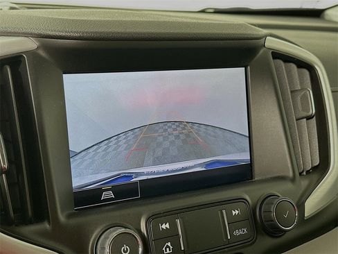 Used 2023 GMC Terrain SLT w/ Infotainment Package II image 23