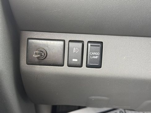 Used 2015 Nissan Frontier S RWD image 9