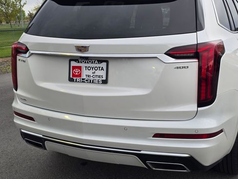 Used 2023 Cadillac XT6 Premium Luxury w/ Platinum Package AWD/4WD image 13