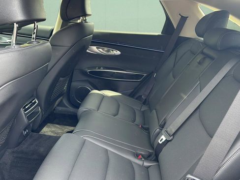 Certified 2026 Genesis GV70 2.5T AWD/4WD image 16