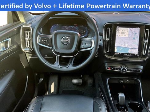 Certified 2025 Volvo XC40 B5 Core image 7
