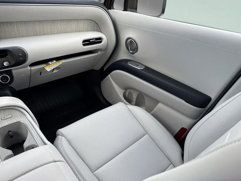 New 2026 Hyundai Palisade Calligraphy FWD image 13
