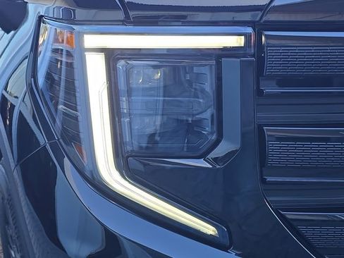 New 2026 GMC Sierra 1500 Elevation w/ Preferred Package AWD/4WD image 10