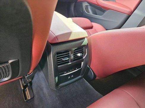 Certified 2024 BMW i4 eDrive35 w/ M Sport Package image 18