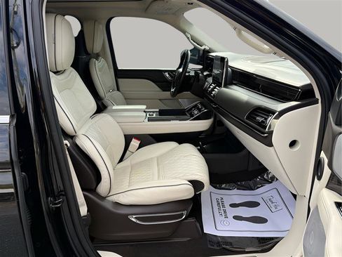 Used 2020 Lincoln Navigator L Black Label image 39