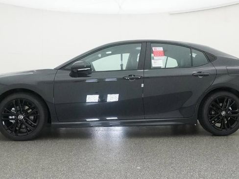 New 2026 Toyota Camry SE FWD image 19