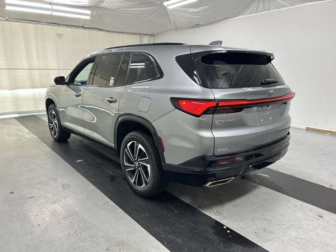 Certified 2025 Buick Enclave Sport Touring w/ Power Package AWD/4WD image 7