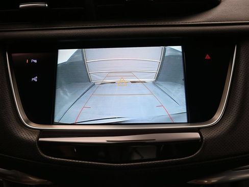 Used 2018 Cadillac XT5 Premium Luxury w/ Driver Assist Package AWD/4WD image 24