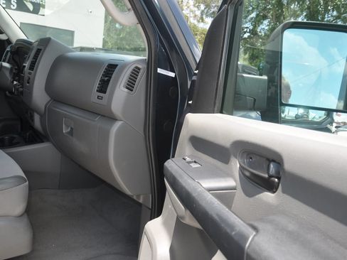 Used 2013 Nissan NV 3500 SV w/ Technology Pkg RWD image 20