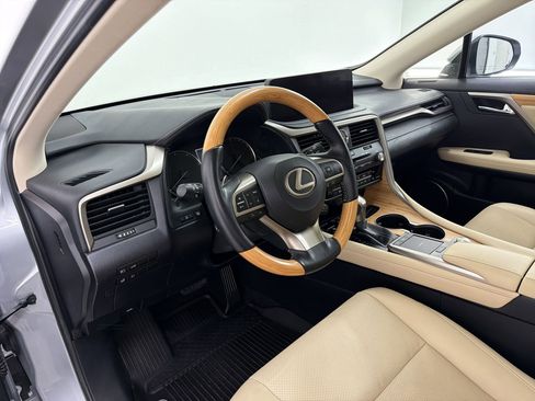 Certified 2022 Lexus RX 350L Premium w/ Premium Package image 4