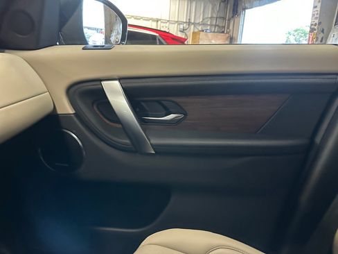 Used 2024 Land Rover Discovery Sport S image 35