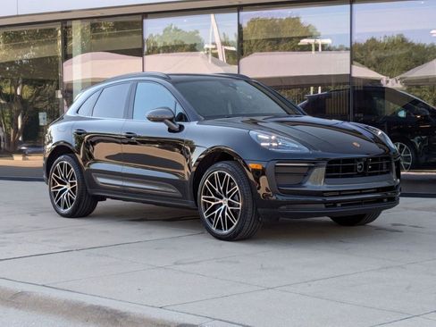 Certified 2026 Porsche Macan Turbo AWD/4WD image 7