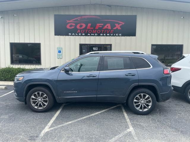 Used 2019 Jeep Cherokee Latitude Plus w/ Cold Weather Group AWD/4WD image 1