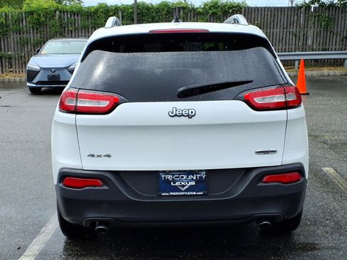 Used 2014 Jeep Cherokee Latitude AWD/4WD image 5