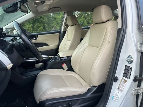 Used 2018 Honda Clarity Touring image 10