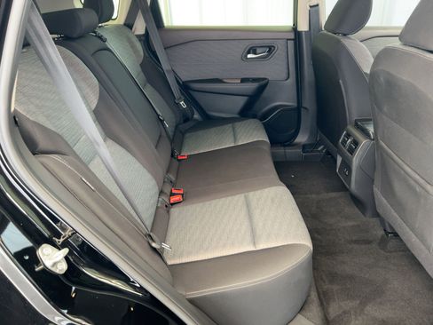 Used 2023 Nissan Rogue SV image 29