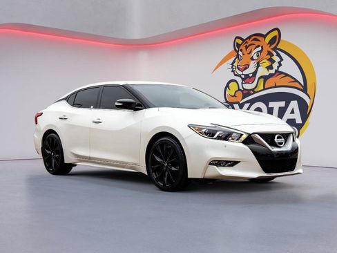 Used 2017 Nissan Maxima SR w/ Midnight Edition image 3