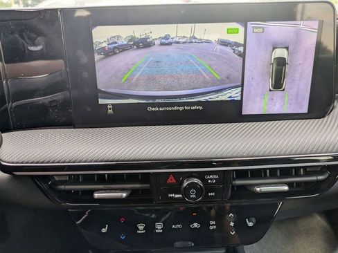 New 2025 Nissan Kicks SR w/ SR Premium Package AWD/4WD image 33