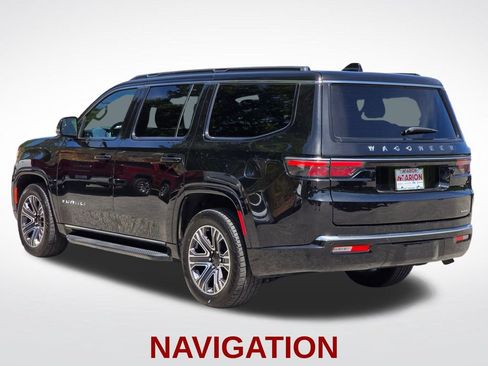 Used 2024 Jeep Wagoneer Series II w/ Flexible Seating Group AWD/4WD image 16