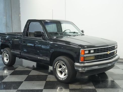 Used 1988 Chevrolet Silverado 1500 2WD Regular Cab image 13
