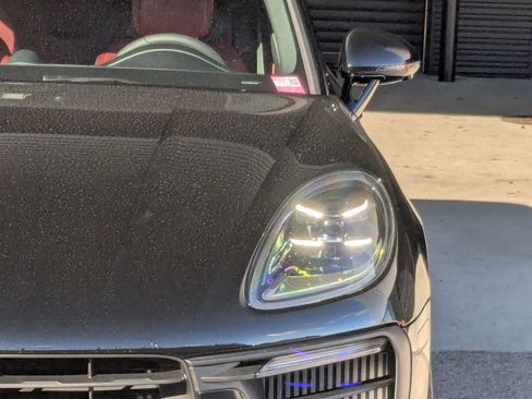 New 2026 Porsche Macan S image 12