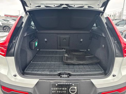 Certified 2026 Volvo XC40 B5 Plus w/ Protection Package Premier AWD/4WD image 26