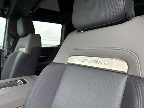 Used 2025 GMC Hummer EV 3X AWD/4WD image 13