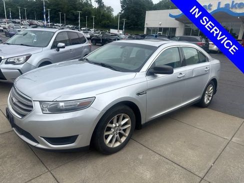 Used 2013 Ford Taurus SE FWD image 3