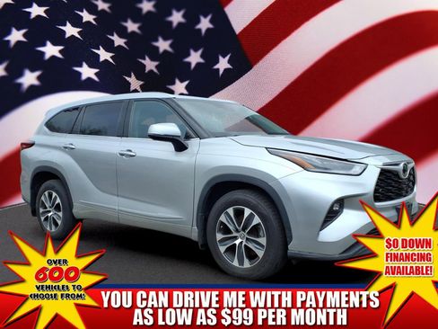 Used 2021 Toyota Highlander XLE image 1