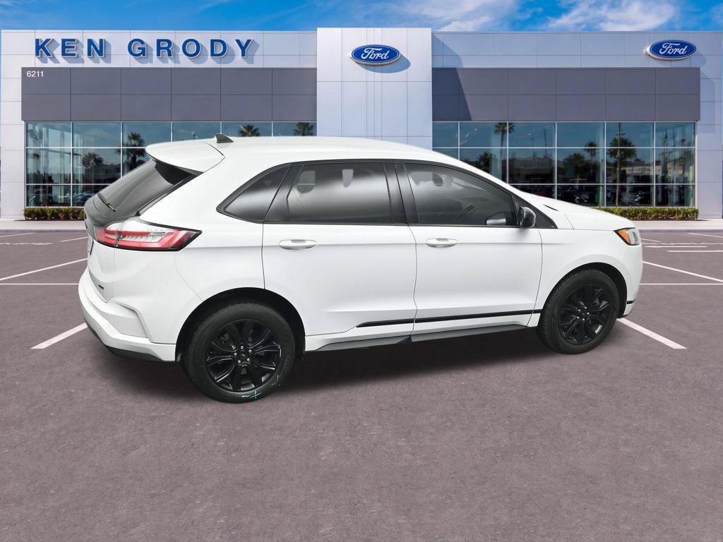 Used 2024 Ford Edge SE w/ Black Appearance Package AWD/4WD image 13