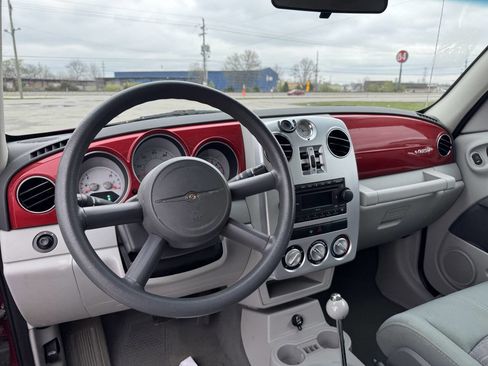 Used 2007 Chrysler PT Cruiser Touring image 23