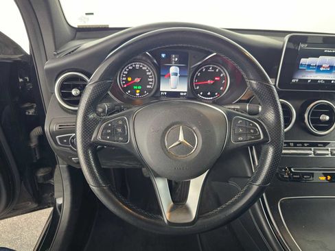 Used 2019 Mercedes-Benz GLC 300 image 22