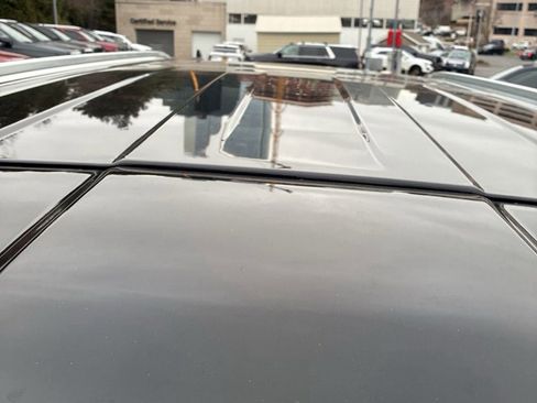 Used 2023 Cadillac Escalade Premium Luxury image 10