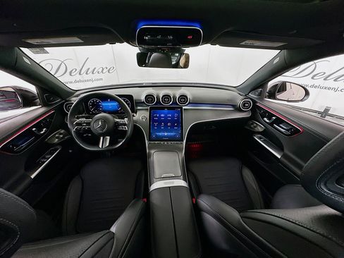 Used 2024 Mercedes-Benz C 300 4MATIC Sedan image 17