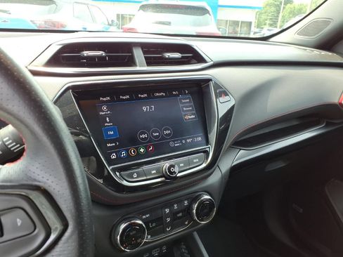 Used 2021 Chevrolet TrailBlazer RS w/ Technology Package AWD/4WD image 10