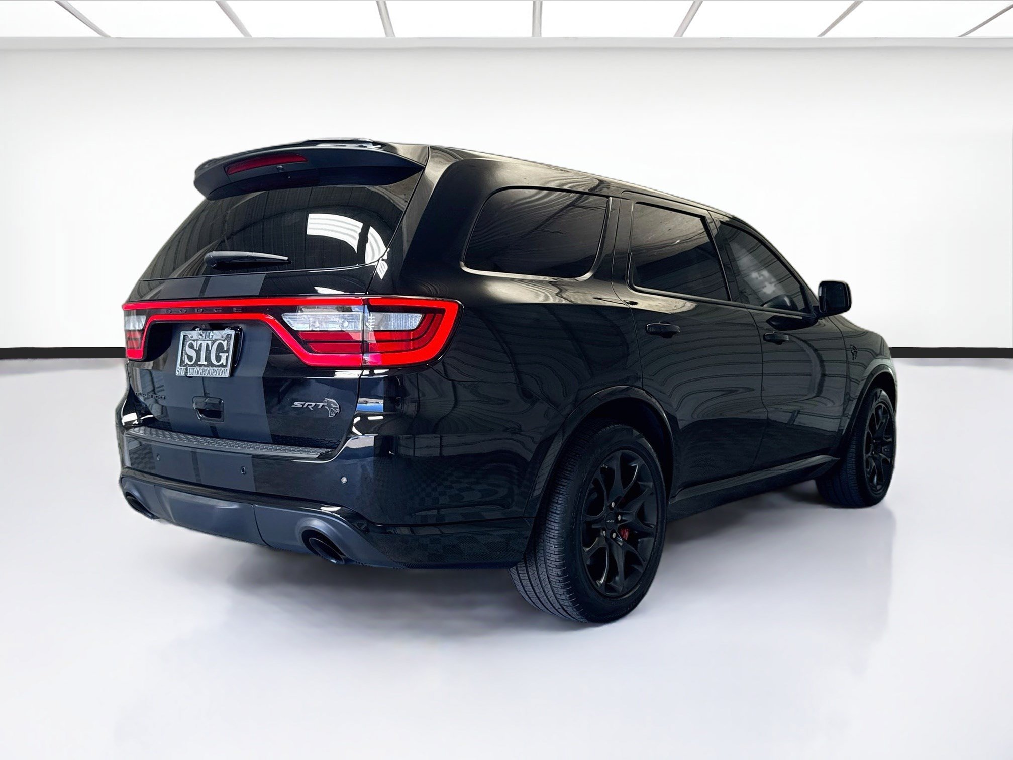 Used 2021 Dodge Durango SRT Hellcat w/ Technology Group AWD/4WD image 4